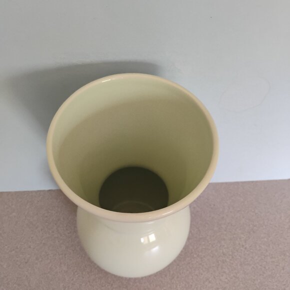 The Bougs MCM Seafoam Green Vase - Picture 3 of 4